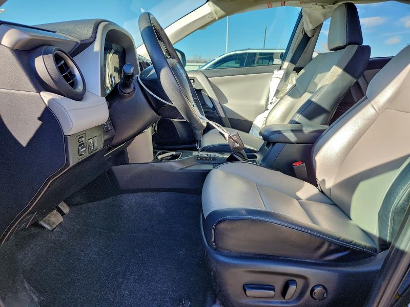Photo 7 from auction – 2017 TOYOTA RAV4 LIMIT with VIN 2T3DFREV1HW685707