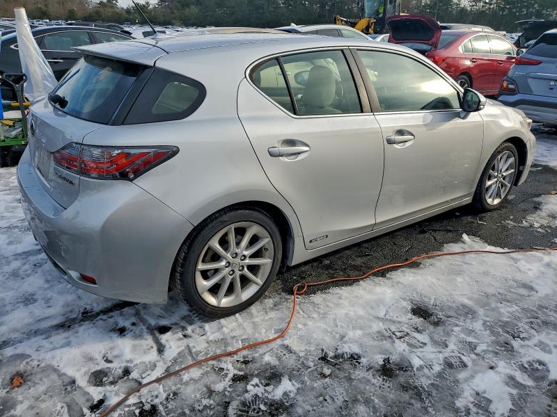 Photo 3 from auction – 2012 LEXUS CT200H with VIN JTHKD5BH4C2112031