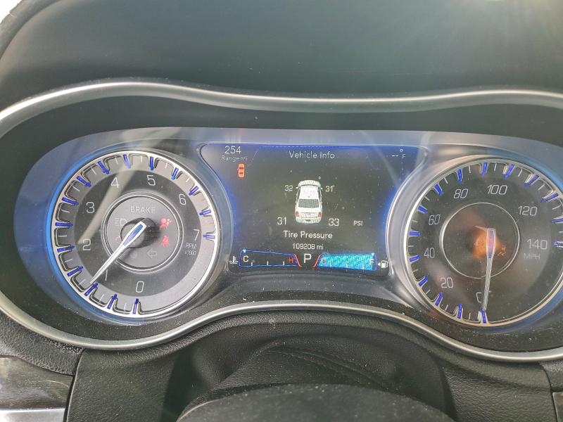 Photo 9 from auction – 2017 CHRYSLER 300 with VIN 2C3CCARG7HH517611