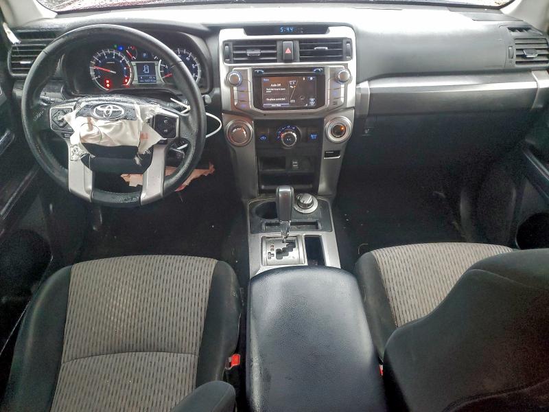 Photo 8 from auction – 2018 TOYOTA 4RUNNER SR with VIN JTEBU5JR2J5551621