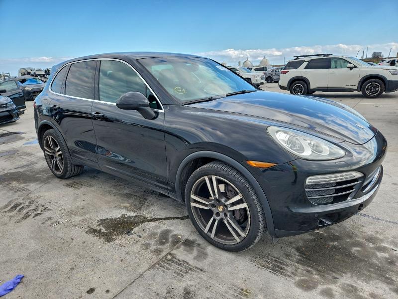 Photo 4 from auction – 2012 PORSCHE CAYENNE with VIN WP1AA2A27CLA01063