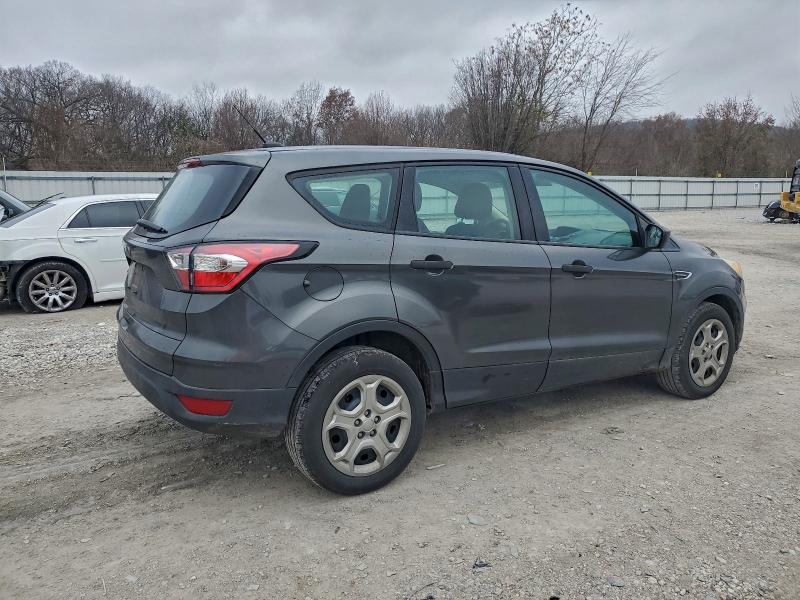 Photo 3 from auction – 2017 FORD ESCAPE with VIN 1FMCU0F75HUC10440