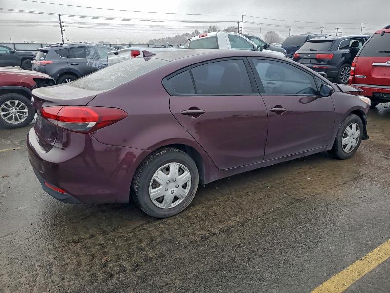 Photo 3 from auction – 2017 KIA FORTE LX with VIN 3KPFK4A71HE127642