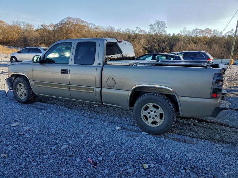 Photo 2 from auction – 2003 CHEVROLET SILVERADO with VIN 2GCEC19T131341691