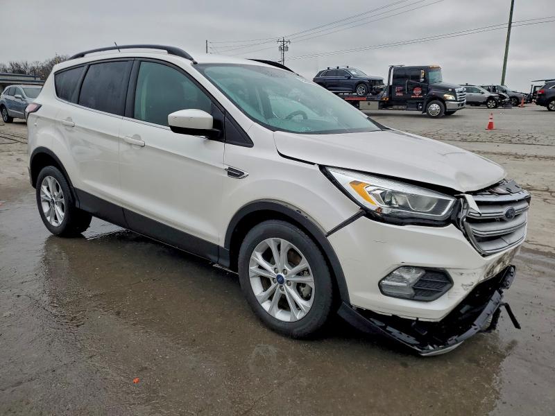 Photo 4 from auction – 2018 FORD ESCAPE SEL with VIN 1FMCU0HD9JUA79103