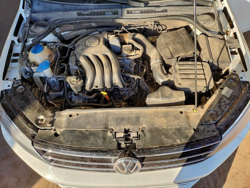 Photo 11 from auction – 2015 VOLKSWAGEN JETTA BASE with VIN 3VW2K7AJ4FM312053