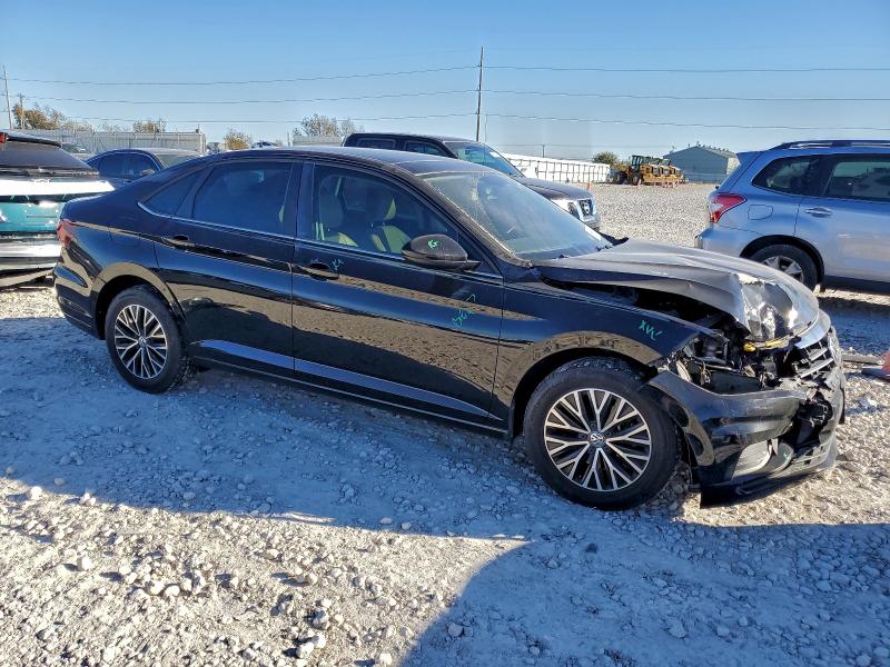 Photo 4 from auction – 2019 VOLKSWAGEN JETTA S with VIN 3VWCB7BU2KM160961