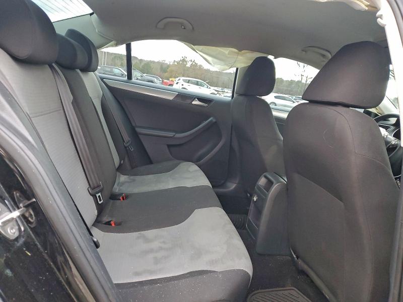 Photo 10 from auction – 2017 VOLKSWAGEN JETTA S with VIN 3VW2B7AJ6HM342674