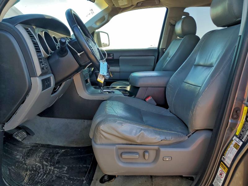 Photo 7 from auction – 2010 TOYOTA SEQUOIA SR with VIN 5TDZM5G12AS001270