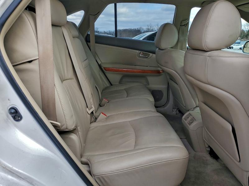 Photo 11 from auction – 2005 LEXUS RX 330 with VIN 2T2HA31U85C063925