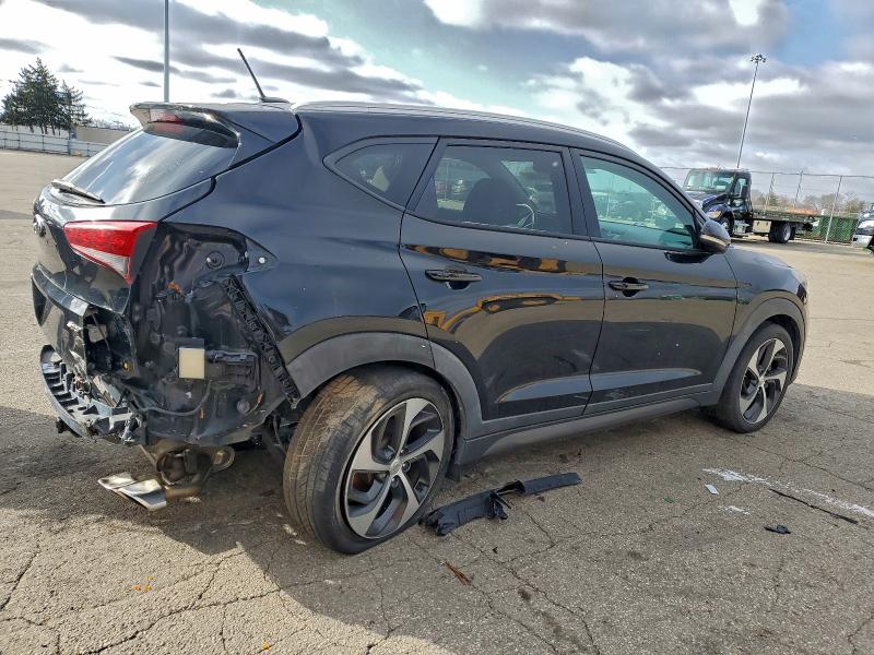 Photo 3 from auction – 2016 HYUNDAI TUCSON LIM with VIN KM8J3CA2XGU033678