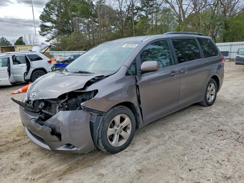 TOYOTA SIENNA LE 2014 with VIN 5TDKK3DC7ES425020 - Photo from auction