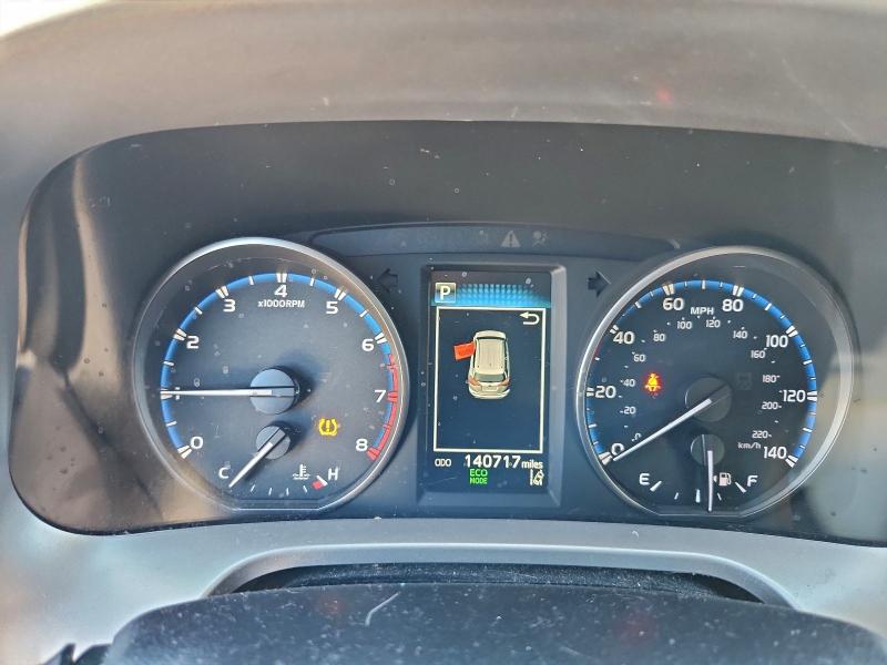 Photo 9 from auction – 2017 TOYOTA RAV4 LE with VIN JTMZFREV8HJ119404