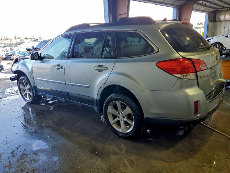 Photo 2 from auction – 2013 SUBARU OUTBACK 2. with VIN 4S4BRBKC5D3321033