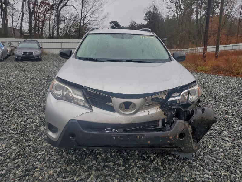 Photo 5 from auction – 2015 TOYOTA RAV4 LE with VIN 2T3BFREVXFW342561