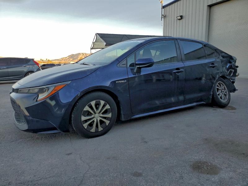 TOYOTA COROLLA LE 2020 with VIN JTDEBRBE9LJ017956 - Photo from auction
