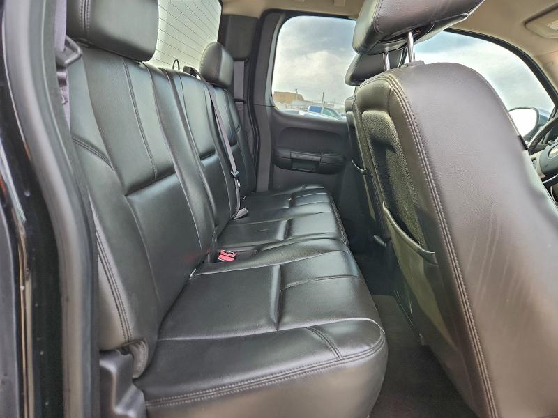 Photo 10 from auction – 2011 CHEVROLET SILVERADO with VIN 1GCRCSE03BZ374118