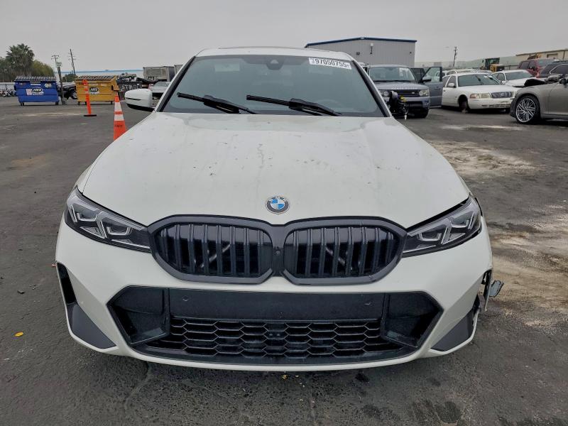 Photo 5 from auction – 2023 BMW 330I with VIN 3MW69FF04P8D71167