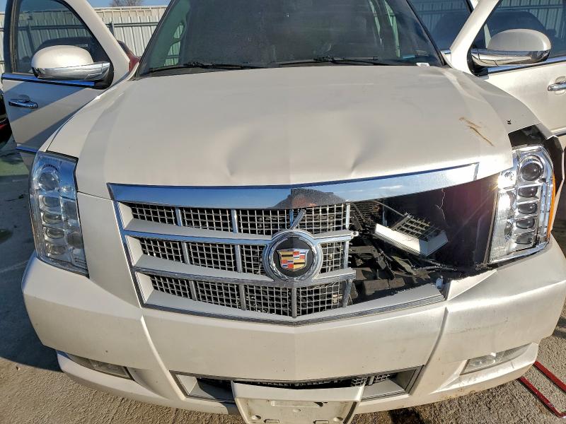 Photo 12 from auction – 2013 CADILLAC ESCALADE P with VIN 1GYS4DEFXDR152607