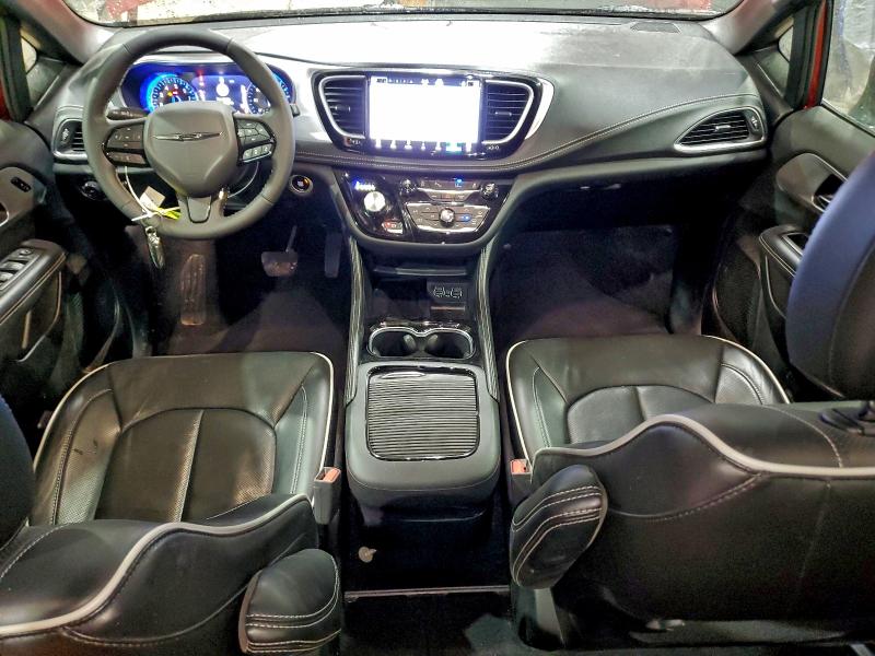 Photo 8 from auction – 2025 CHRYSLER PACIFICA L with VIN 2C4RC1GG2SR566192