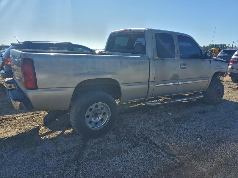 Foto 3 de la subasta – 2004 GMC NEW SIERRA con VIN 2GTEC19T641324404