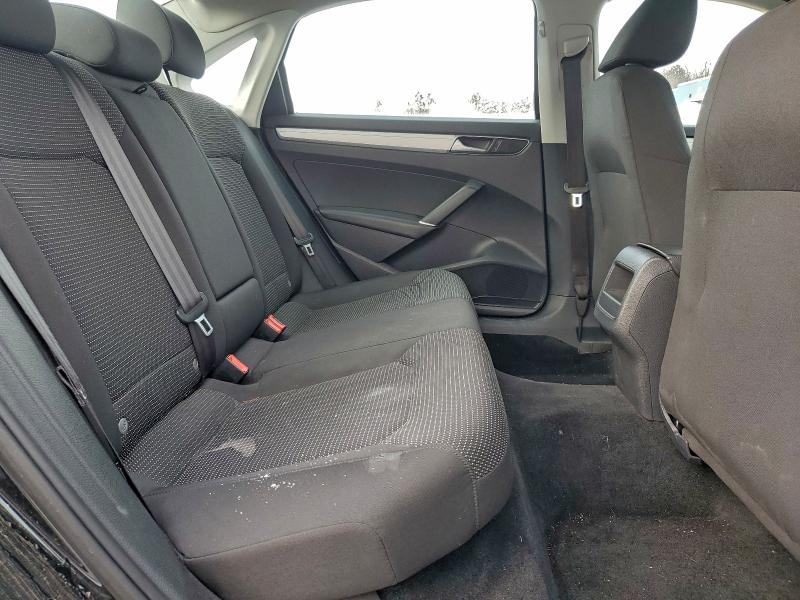 Photo 10 from auction – 2016 VOLKSWAGEN PASSAT S with VIN 1VWAT7A39GC030262