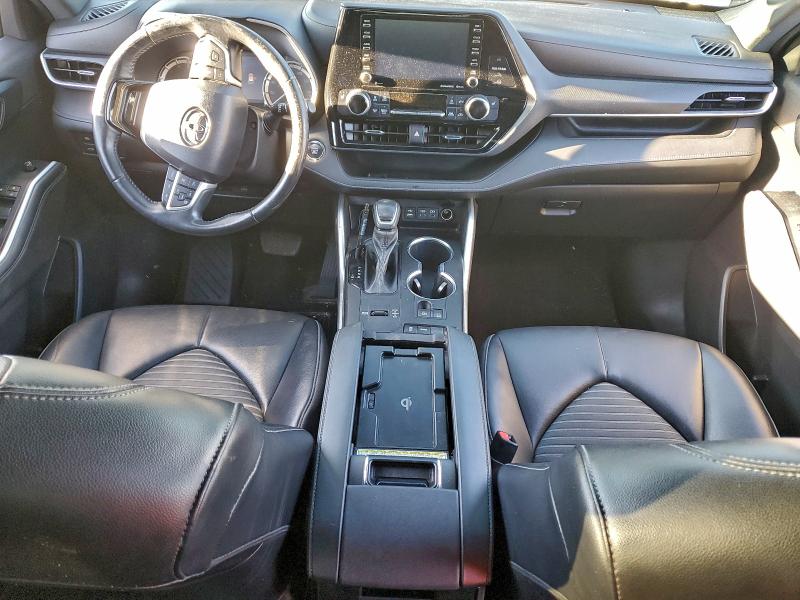 Photo 8 from auction – 2022 TOYOTA HIGHLANDER with VIN 5TDLZRAH0NS121465
