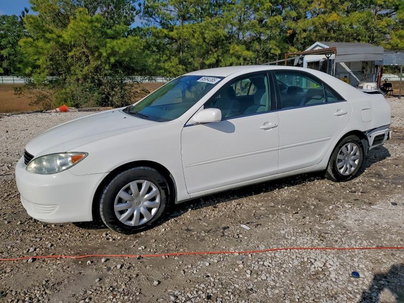 TOYOTA CAMRY LE 2005 with VIN 4T1BE32K95U623932 - Photo from auction