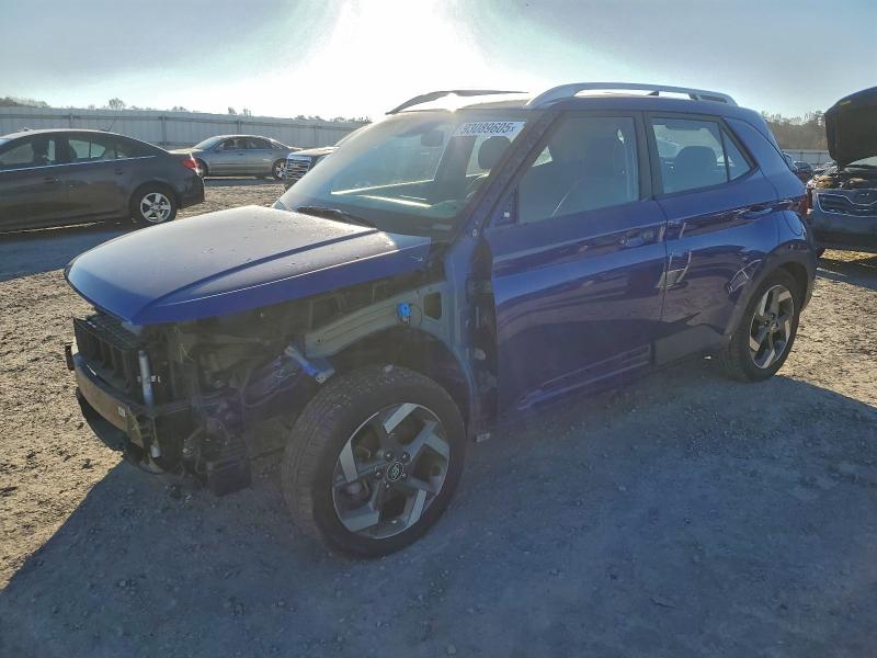 HYUNDAI VENUE SEL 2022 with VIN KMHRC8A35NU208084 - Photo from auction
