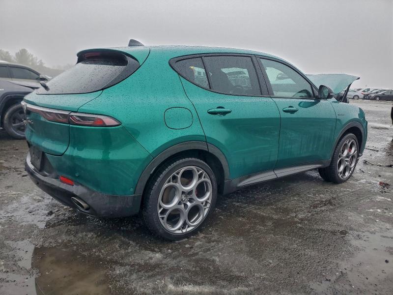 Снимка 3 от търг – 2024 ALFA ROMEO TONALE VEL с VIN ZASPATDW6R3040109