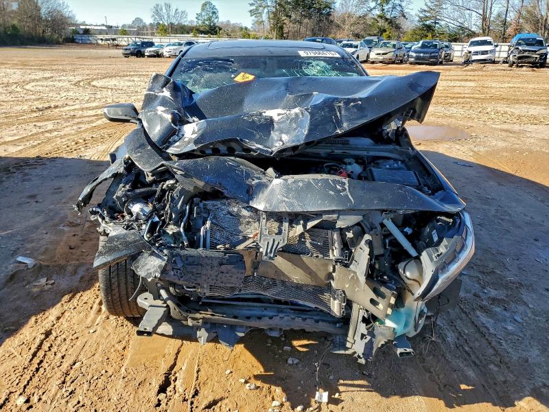 Photo 5 from auction – 2018 CHEVROLET MALIBU LT with VIN 1G1ZD5ST2JF156578