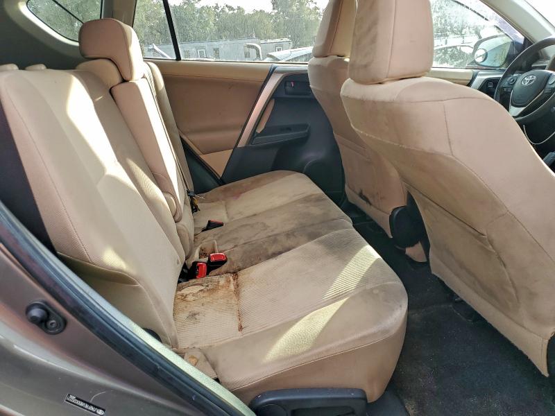 Photo 11 from auction – 2013 TOYOTA RAV4 with VIN JTMZFREV8DD020221
