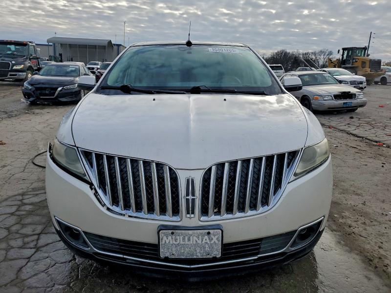 Photo 5 from auction – 2011 LINCOLN MKX with VIN 2LMDJ6JK5BBJ21724