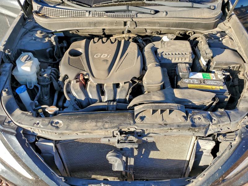 Photo 11 from auction – 2012 HYUNDAI SONATA SE with VIN 5NPEC4AC8CH474542