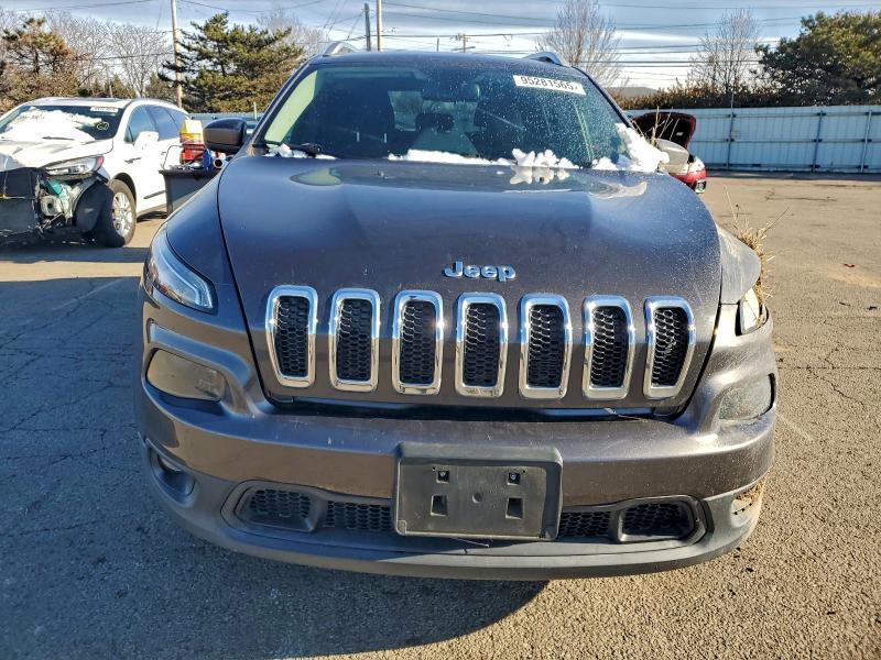 Photo 5 from auction – 2017 JEEP CHEROKEE L with VIN 1C4PJLCB7HW662421