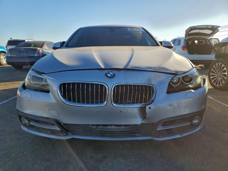 Photo 5 from auction – 2016 BMW 528 I with VIN WBA5A5C54GG351290