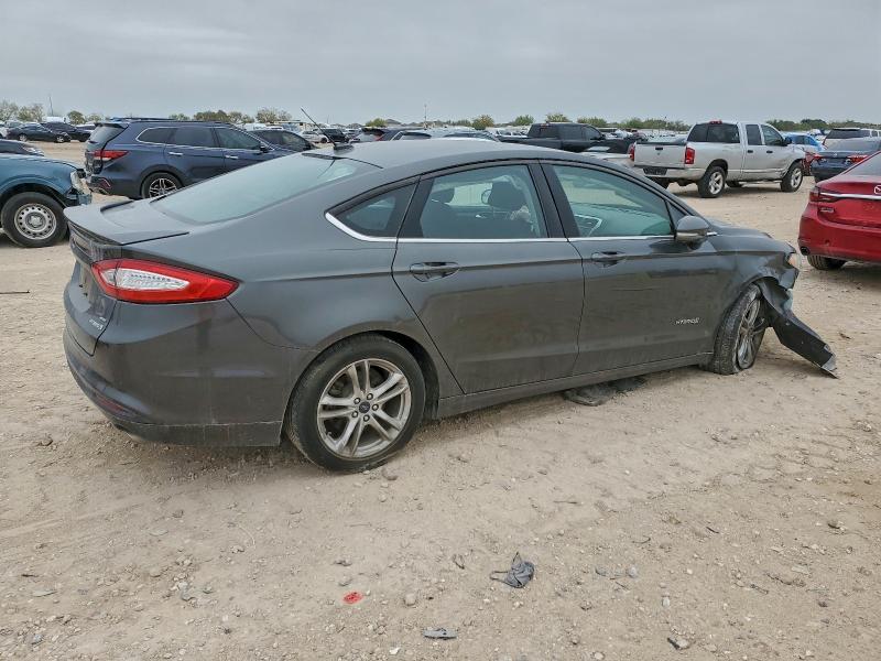 Zdjęcie 3 z aukcji – 2016 FORD FUSION SE z VIN 3FA6P0LU0GR385063