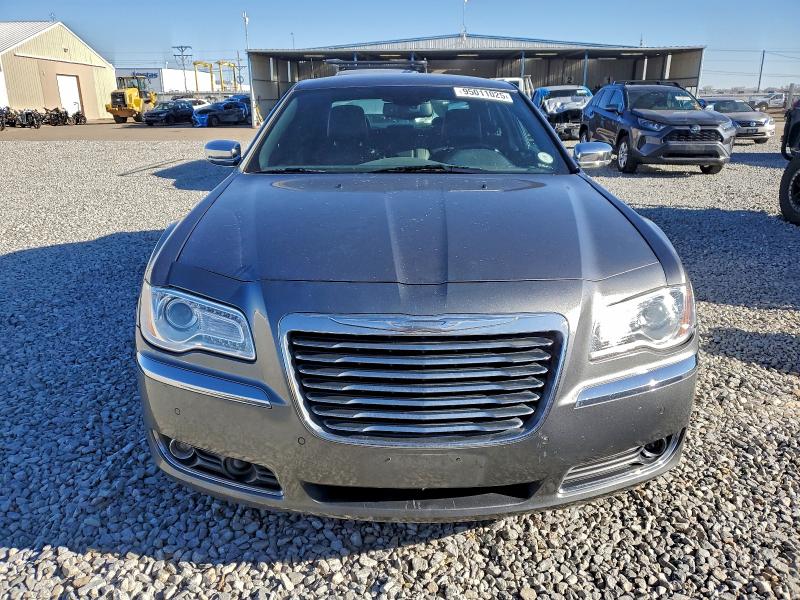 Photo 5 from auction – 2011 CHRYSLER 300 LIMITE with VIN 2C3CA5CG2BH585375
