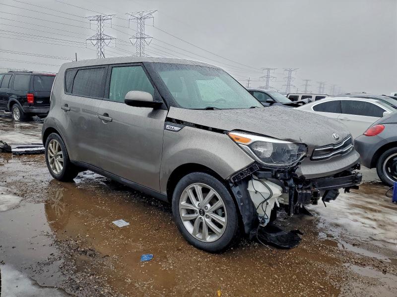 Photo 4 from auction – 2018 KIA SOUL with VIN KNDJP3A55J7601389