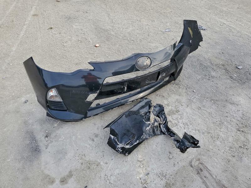 Photo 12 from auction – 2014 TOYOTA PRIUS C with VIN JTDKDTB3XE1562611