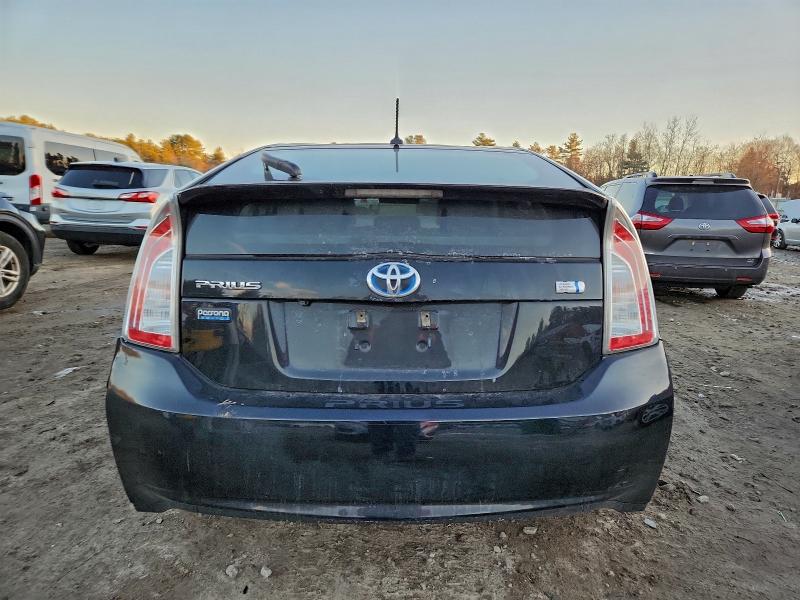 Photo 6 from auction – 2013 TOYOTA PRIUS with VIN JTDKN3DU7D5610656
