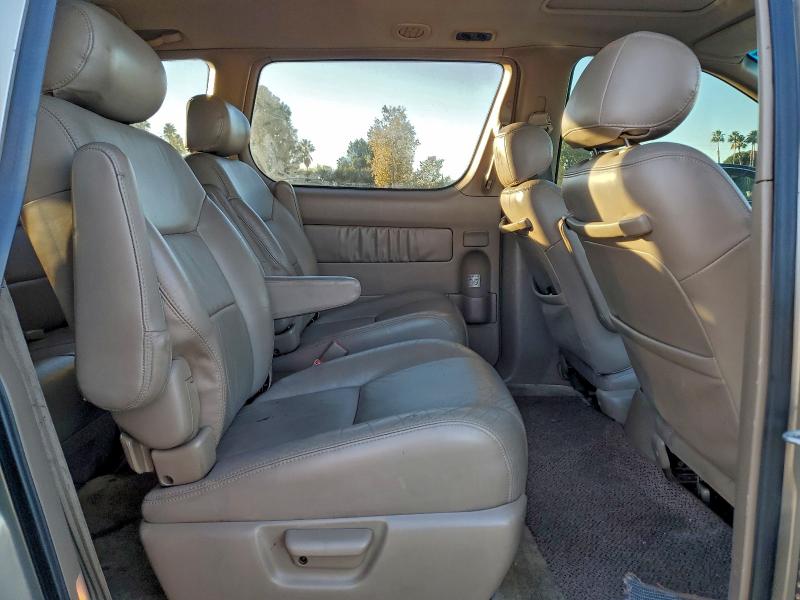 Photo 11 from auction – 2000 TOYOTA SIENNA with VIN 4T3ZF13C2YU305153