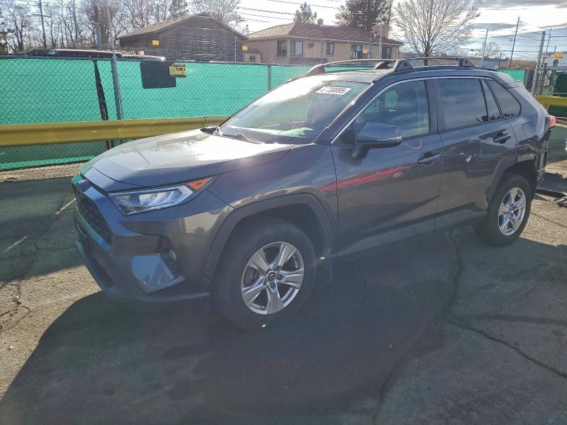 صورة رقم 1 من المزاد - 2019 TOYOTA RAV4 XLE مع VIN JTMP1RFV5KD008075