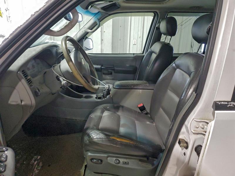 Photo 7 from auction – 2003 FORD EXPLORER S with VIN 1FMZU67E43UC69823
