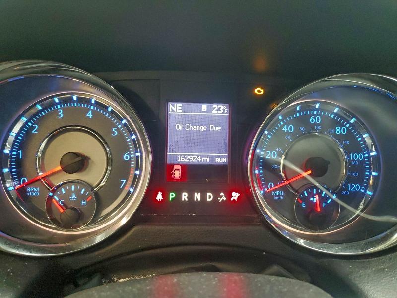 Photo 9 from auction – 2016 CHRYSLER TOWN & COU with VIN 2C4RC1CG9GR253671