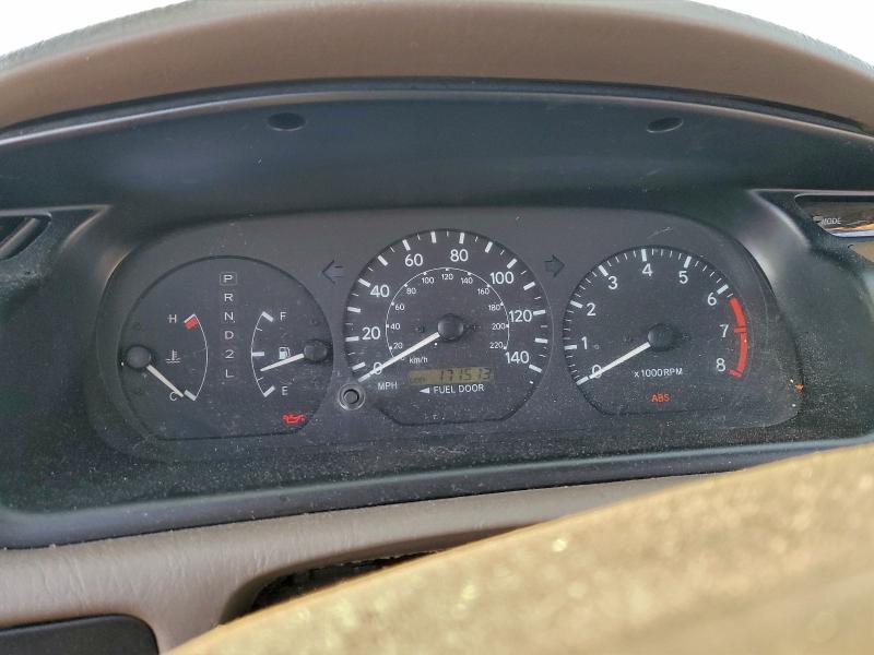 Photo 9 from auction – 2000 TOYOTA CAMRY CE with VIN JT2BF22K9Y0252500