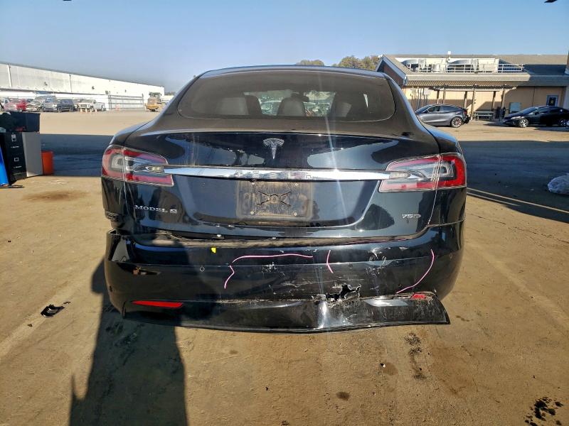 Photo 6 from auction – 2018 TESLA MODEL S with VIN 5YJSA1E23JF281462