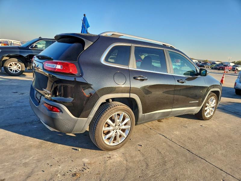 Photo 3 from auction – 2015 JEEP CHEROKEE L with VIN 1C4PJLDS8FW532398