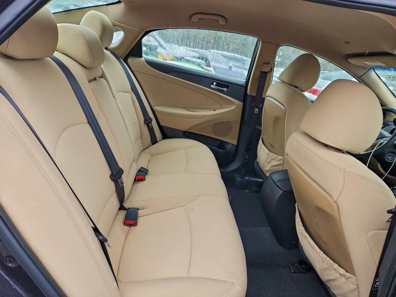 Photo 10 from auction – 2011 HYUNDAI SONATA GLS with VIN 5NPEB4AC4BH141935