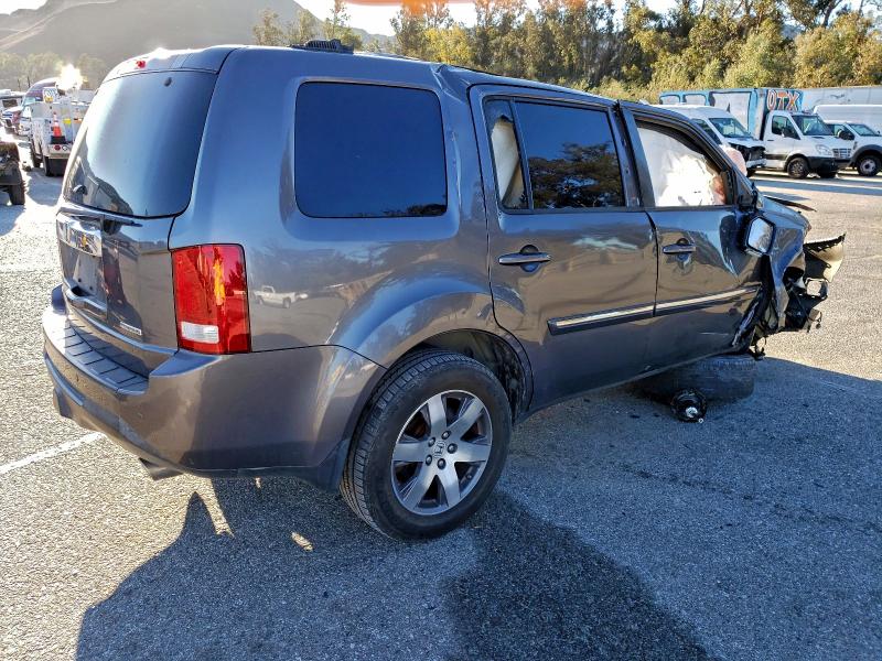 Photo 3 from auction – 2015 HONDA PILOT TOUR with VIN 5FNYF3H96FB027462